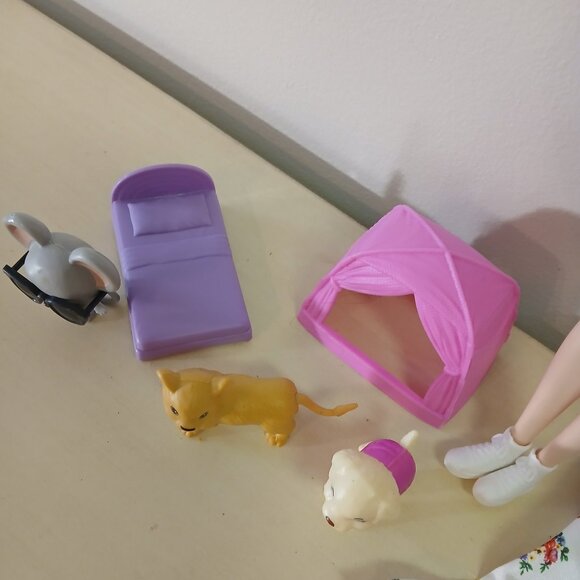 Red haired Barbie with pets - Picture 4 of 8